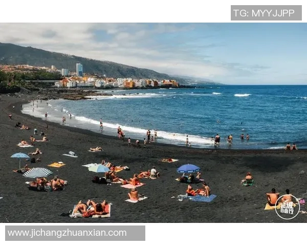 足球明星与爱妻海岛度假奇遇记温馨浪漫的夏日旅程